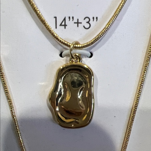 True To Form | Layered Necklace Set - Picture 9 of 9